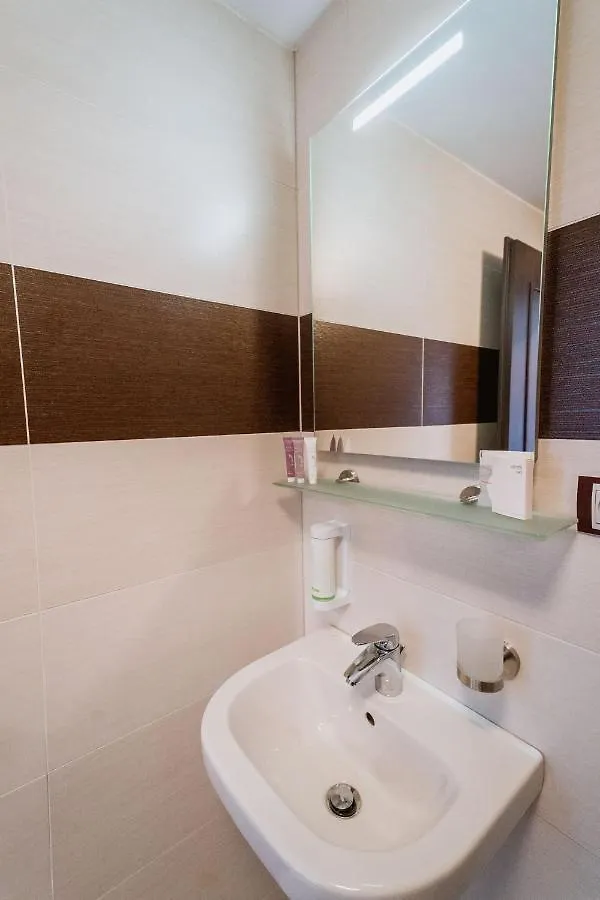 Hotel Hubertus Karlovy Vary 3*,  Czech Republic